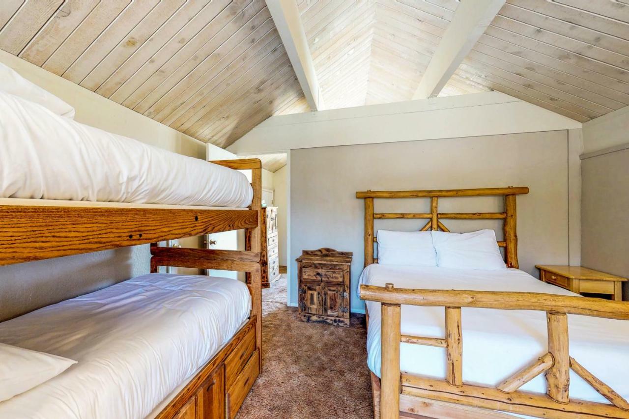 Waterfront Apres' Ski Cabin Villa South Lake Tahoe Esterno foto